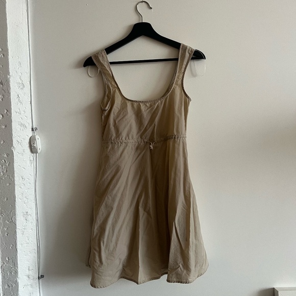Tan and Cream nylon style Dress - Picture 1 of 5